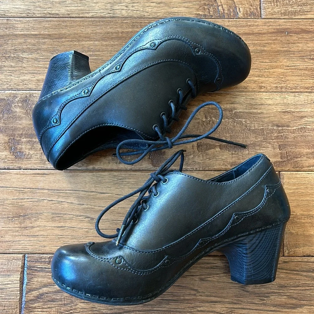Dansko Nell Black Leather Lace Up Wingtip Oxford Clogs Heel Size 40_3